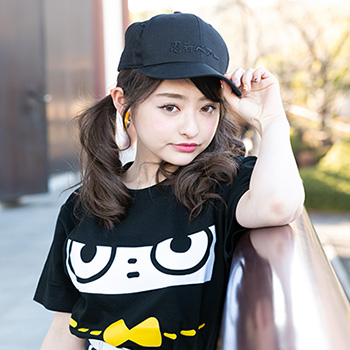 T-shirt,cap